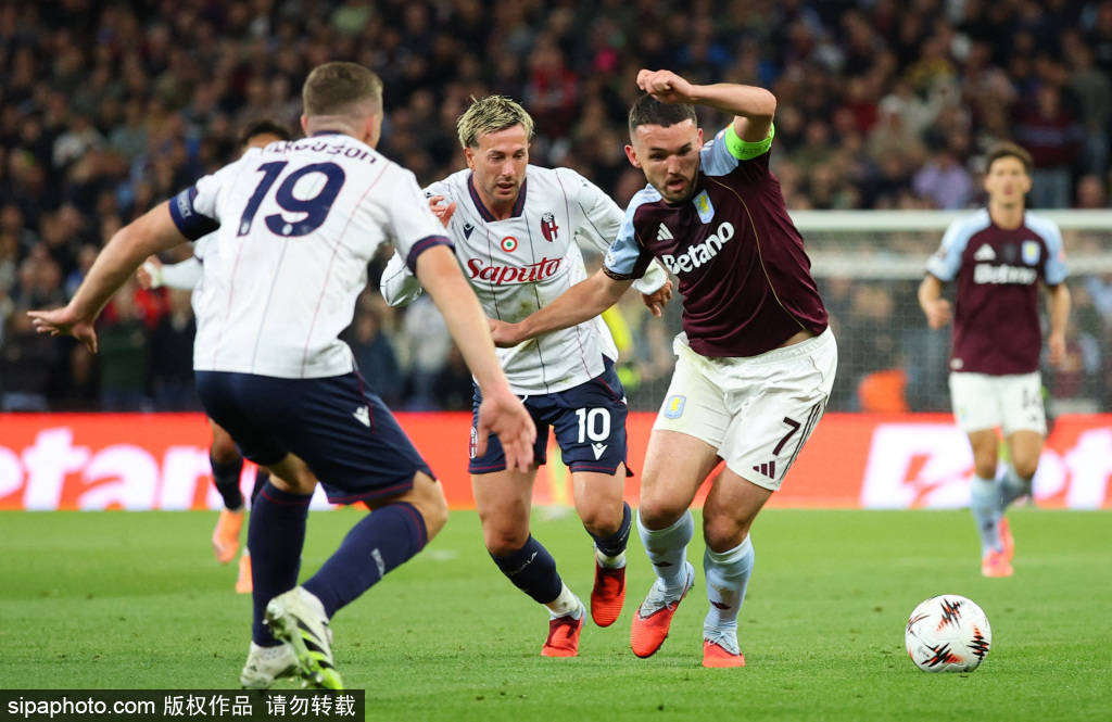 欧联杯联赛阶段第1轮：阿斯顿维拉1-0博洛尼亚
        
    欧联杯联赛阶段第1轮：阿斯顿维拉1-0博洛尼亚